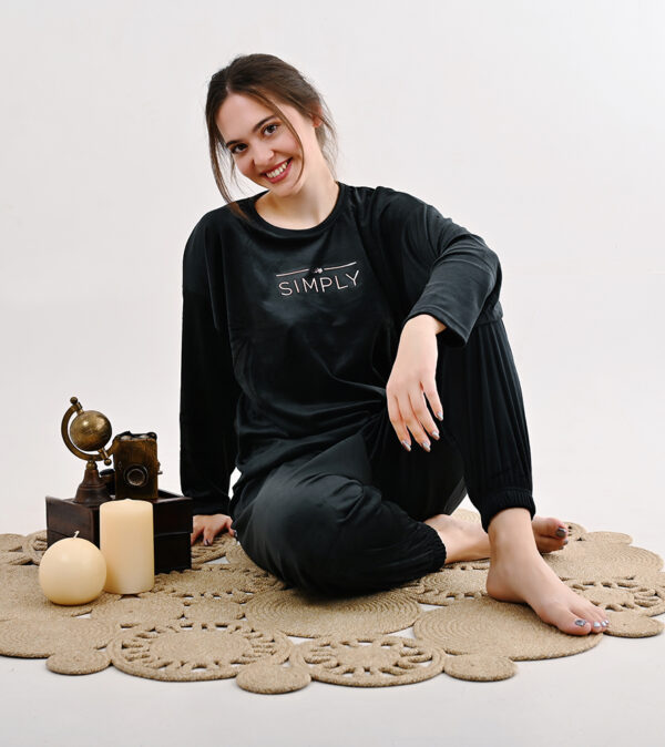 Βελούδινη πυτζάμα μεγάλο μέγεθος